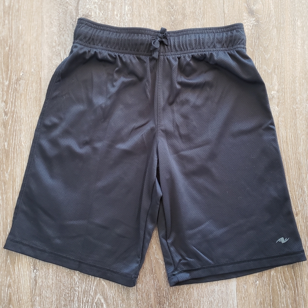 3/$20 Kids Boys Athletic Works black Mesh Basketball Shorts Activewear, XL 14-16